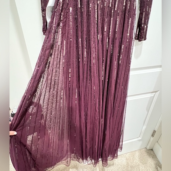 NWT Mac Duggal Sequin V Neck Illusion Sleeve A Line gown - Picture 7 of 9